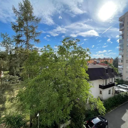 Warm With Balcony And Free Parking Апартаменты Любляна