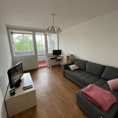 아파트 Warm With Balcony And Free Parking *
