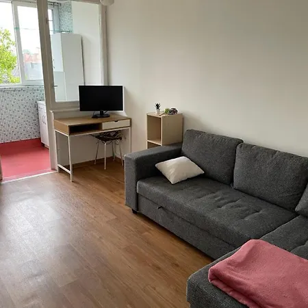 Warm With Balcony And Free Parking Апартаменты Любляна